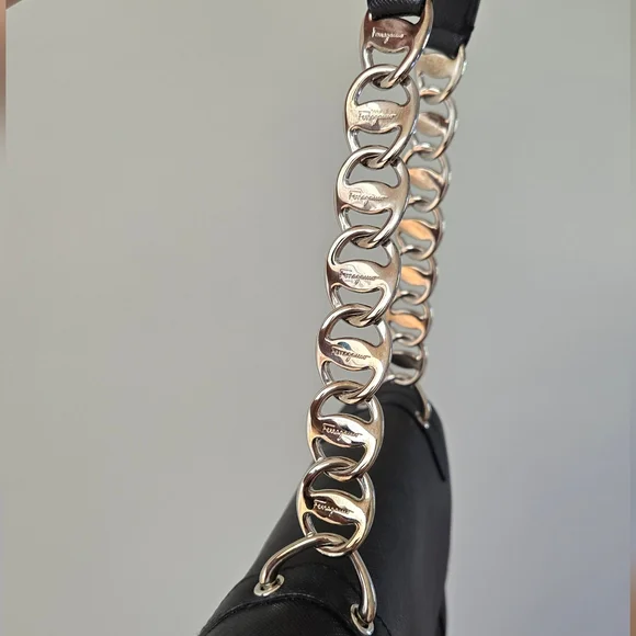 Ferragamo Handbag - Picture 13 of 17